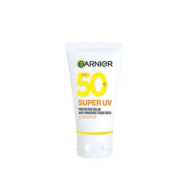 Protector solar facial Garnier Skin Active antioleosidad toque seco crema tono claro fps 50+ con vit c 40 ml