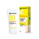 thumbnail image 2 of Protector solar facial Garnier Skin Active antioleosidad toque seco crema tono claro fps 50+ con vit c 40 ml, 2 of 4